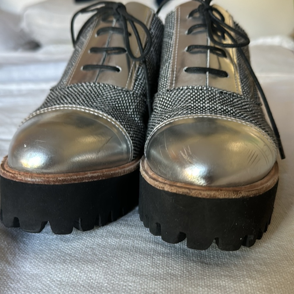 All Black platform lace up shoes, size 39.5 (9US) - Picture 4 of 6